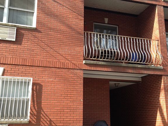 3rd image of 12-32 31st Dr #3A