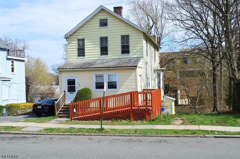 1st image of 264 Lincoln St