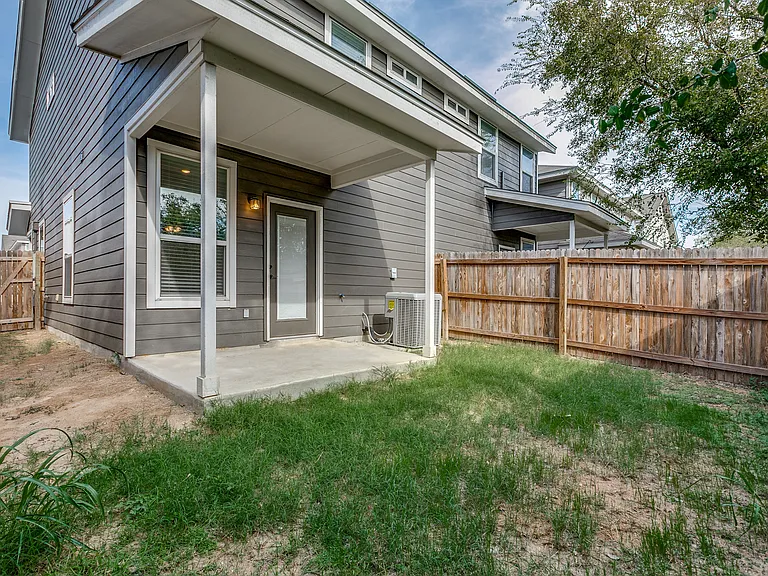 10314 Lynwood Vlg #102 — Photo 25
