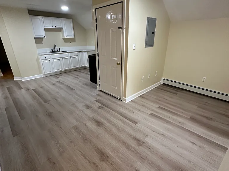 94 W Main St #7 — Photo 8