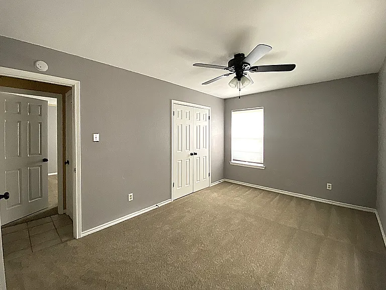 1613 Miranda Ave — Photo 5