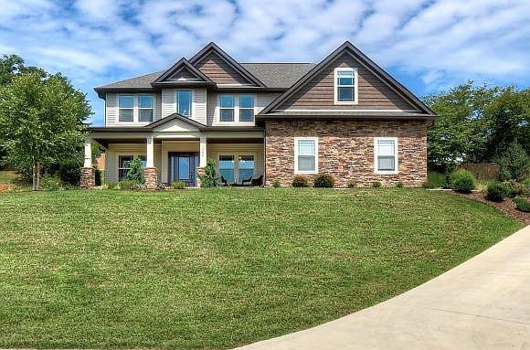 1st image of 1040 Broad Leaf Dr