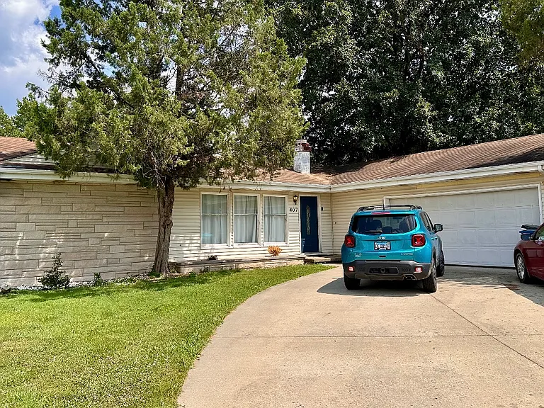 407 Cardinal Dr — Photo 1