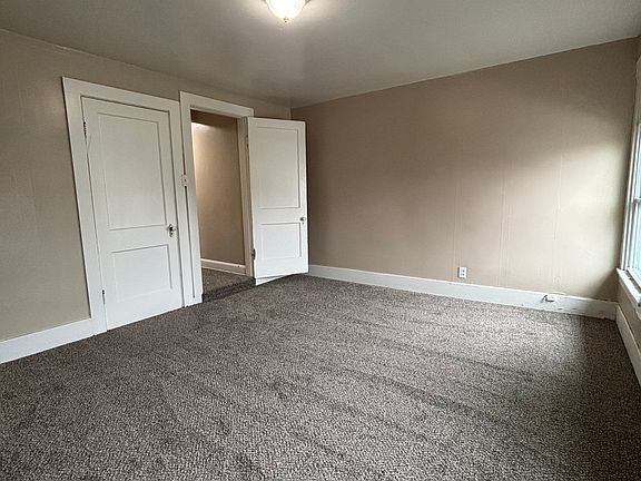 5th image of 904 Park Ave