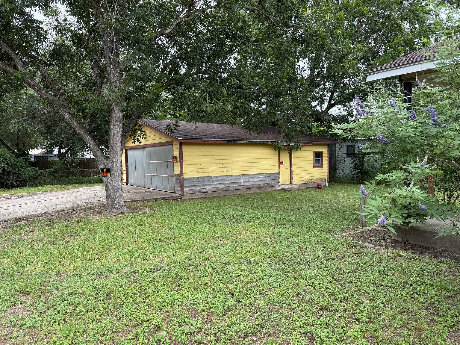 2 bed, 864 sqft, $1,000 — Photo 3