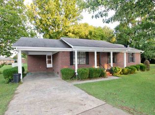18 Dean Cv, Jackson, TN 38305