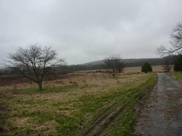 2nd image of 5140 Bluebird Rd