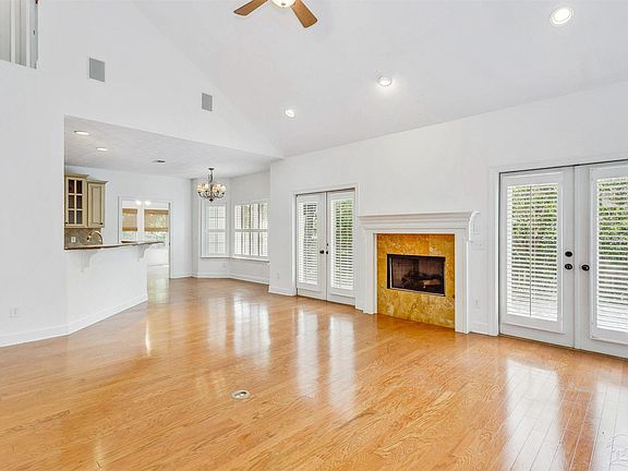 3rd image of 5320 Potosi Ct