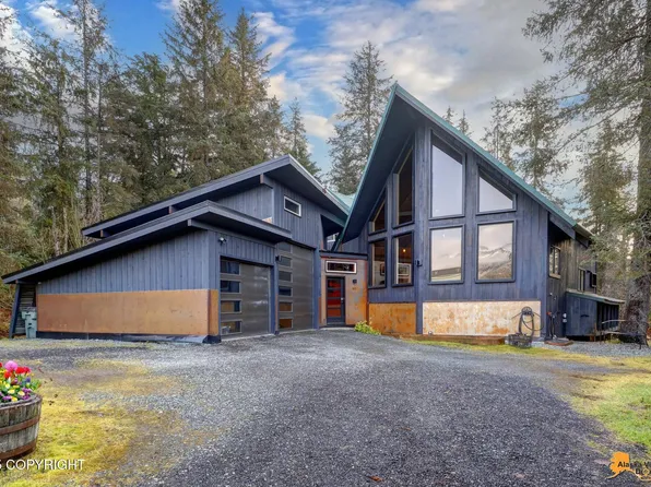 165 Alpina Way, Girdwood, AK 99587