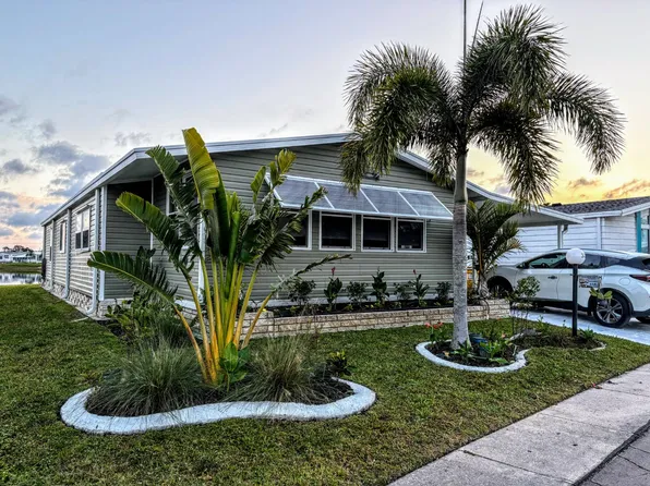 318 Sunshine Ave, North Fort Myers, FL 33903