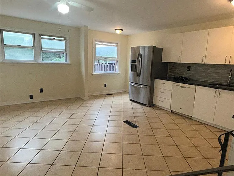 780 Mohawk St — Photo 3
