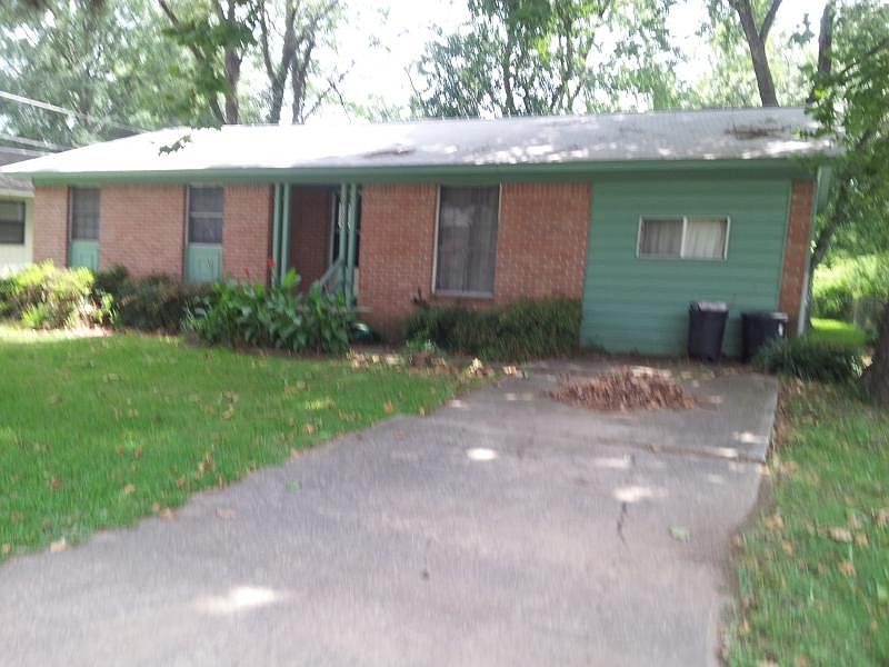 1st image of 2403 S Berkley Dr