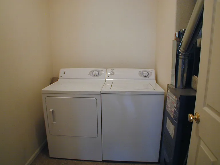 308 Snyder Ave — Photo 8