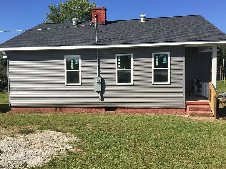 18 Sirrine St — Photo 14