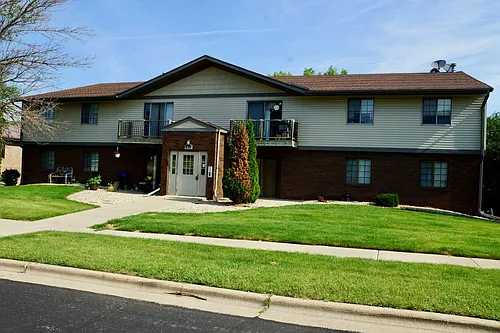 1616 Kenilworth Ct Photo 1