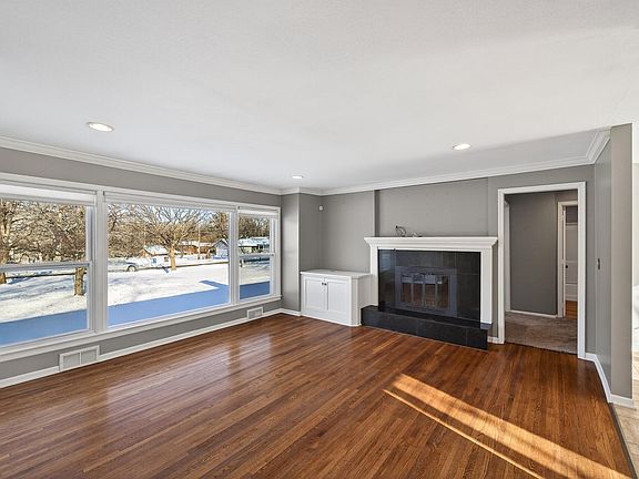 2nd image of 25815 Wild Rose Ln