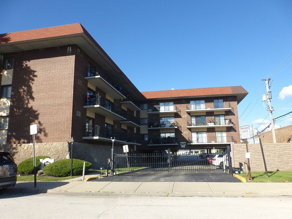 2nd image of 9520 Mayfield Ave Unit 104N