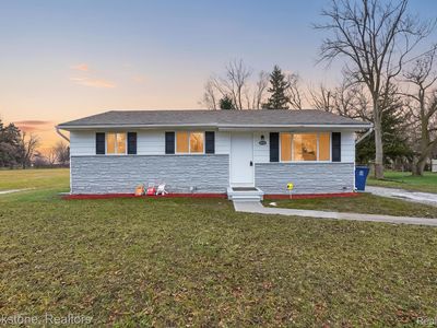 5050 Carnegie St, Saginaw, MI, 48601