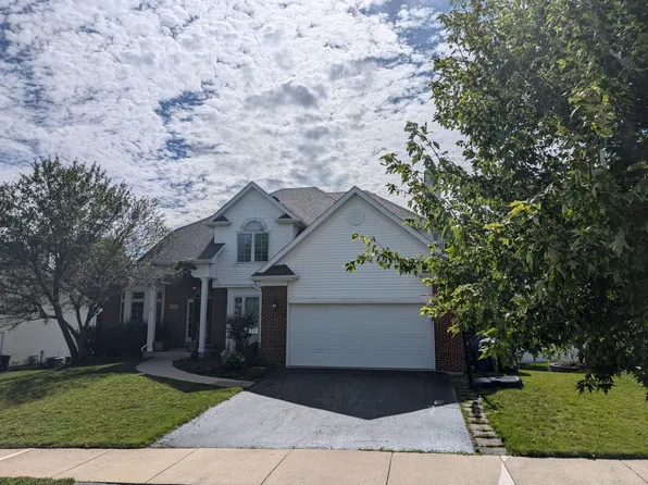 1176 Collins Dr, Elburn, IL 60119