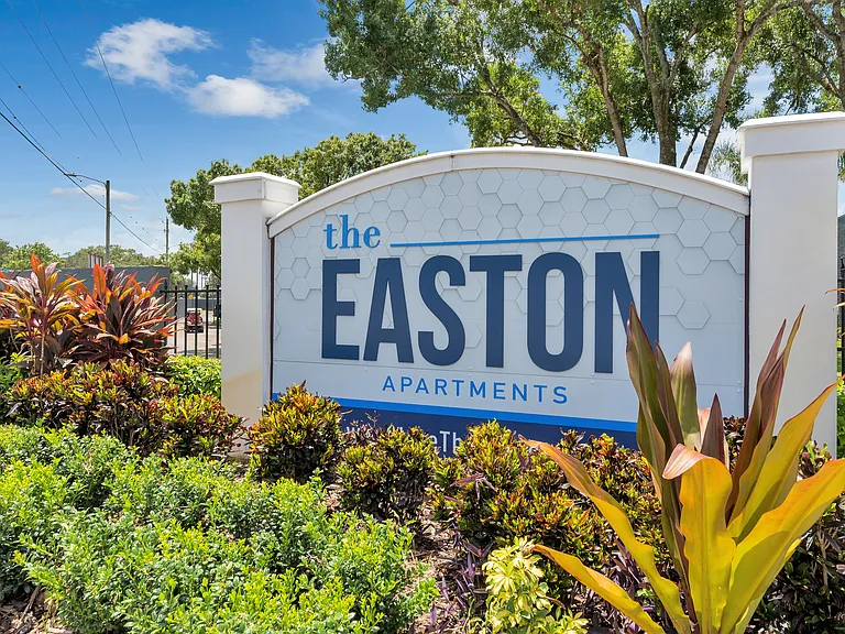 The Easton Apartments — Photo 3