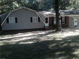 544 Stratford Rd, Lexington, NC 27292