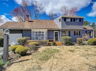 12 Cynthia Rd, Cortlandt Manor, NY 10567