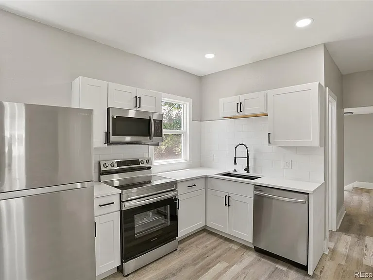 2059 S Humboldt St — Photo 6