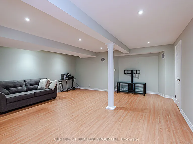 84 Maple Valley Rd — Photo 7