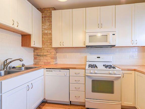 2nd image of 506 Newton Ave N APT 2