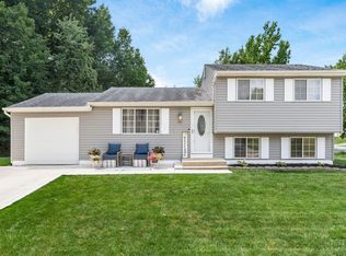 2615 Niantic Dr, Columbus, OH 43224