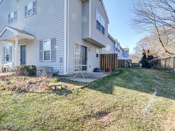 2nd image of 117 W Sandpiper Lane