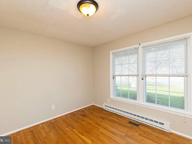 120 Meadowlark Ln — Photo 18