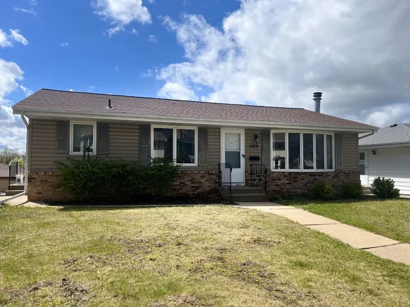 1529 Etna St, Saint Paul, MN 55106