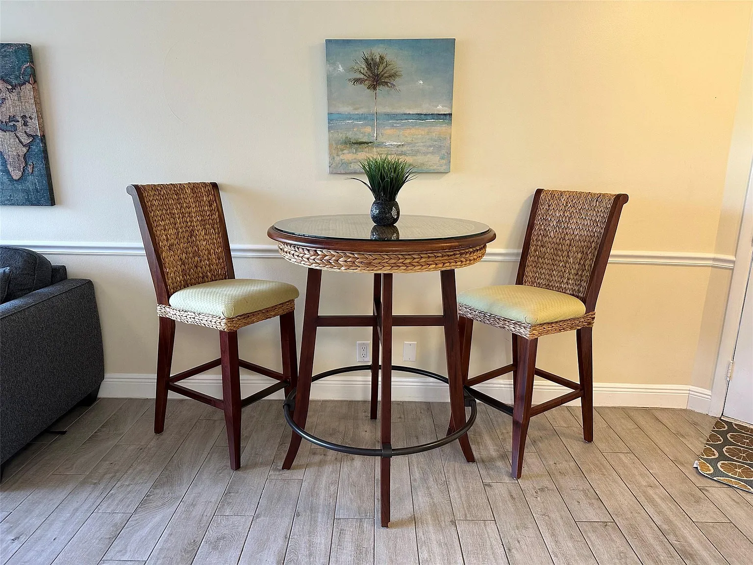 1 bed, 1.5 bath, 860 sqft, $3,000 — Photo 4