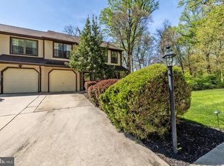8536 Trumbauer Dr, Wyndmoor, PA 19038