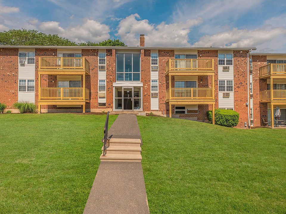 WELCOME TO PARKVIEW APARTMENTS IN NAUGATUCK, CT