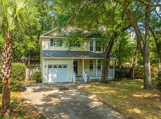 2 Latham Cir, Charleston, SC 29407
