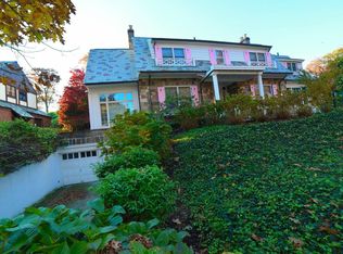 18145 Midland Pkwy, Jamaica Estates, NY 11432