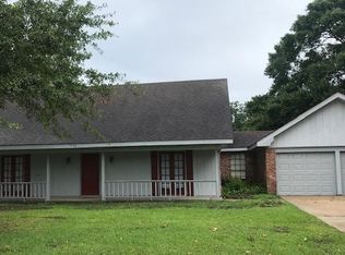 1506 N Greenfield Cir, Lake charles, LA 70605