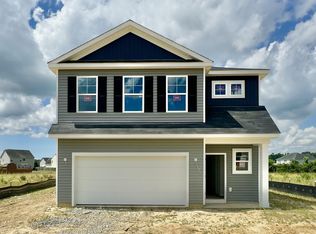 616 S Squires Run Ln, Richlands, NC 28574