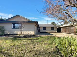 1410 Oakmont Dr, Roseville, CA 95661