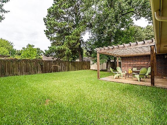 4th image of 2526 Sherwood Hollow Ln