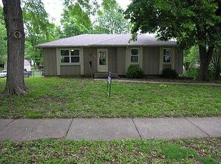 406 SW 25th St, Blue Springs, MO 64015