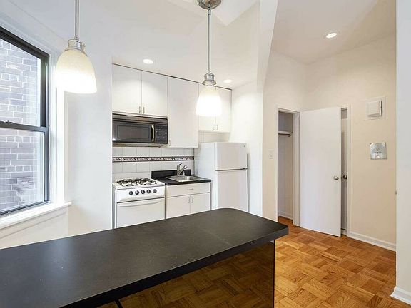 5th image of 65 Downing St APT 1A