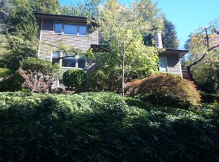 2542 Lake Park Dr S, Seattle, WA 98144