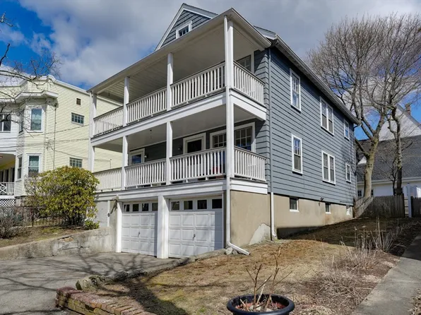 16 Davis St #16, Belmont, MA 02478