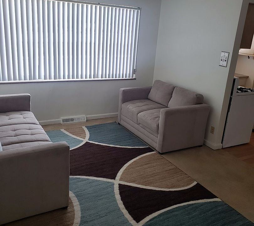 1st image of 22660 Euclid Ave #101-E