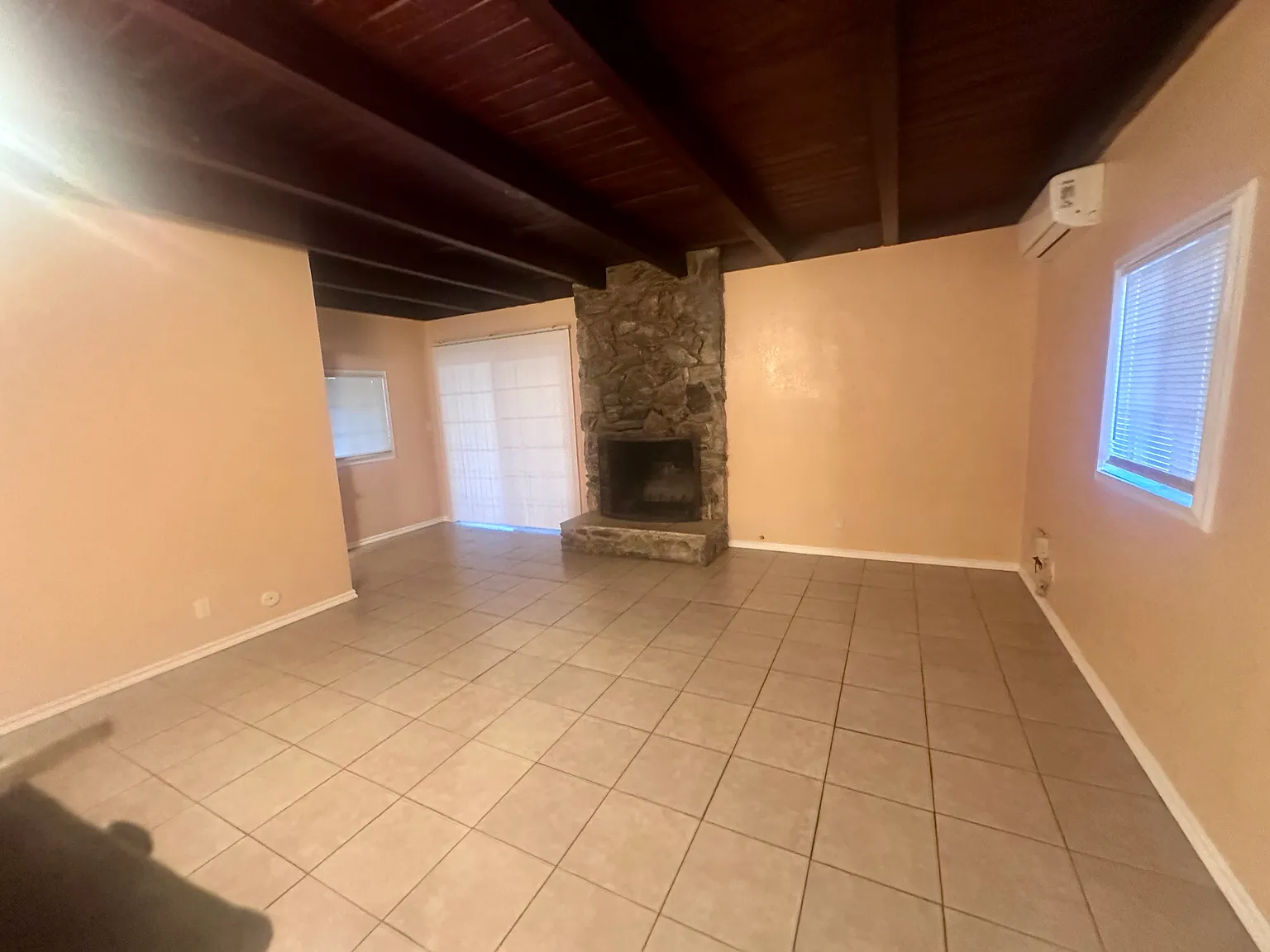 4 bed, 1445 sqft, $3,150 — Photo 3