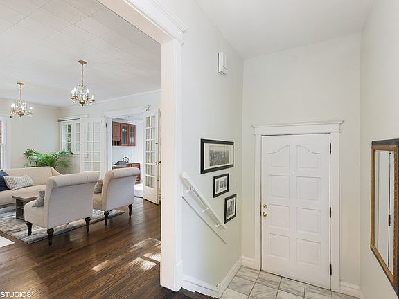 5th image of 227 S Catherine Ave