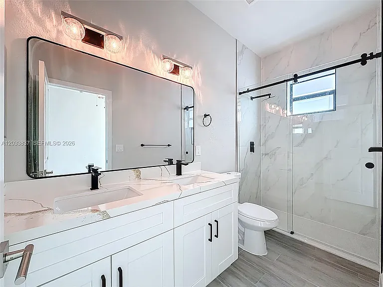 410 NW 41st St #410 — Photo 5